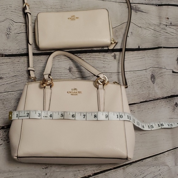 *FINAL* Coach Bundle - Picture 5 of 7